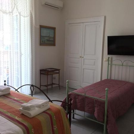 Bed and Breakfast Ciro a Maschio Angioino Napoli Esterno foto